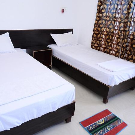 Dwarka Home Stay Бодх-Гая Экстерьер фото